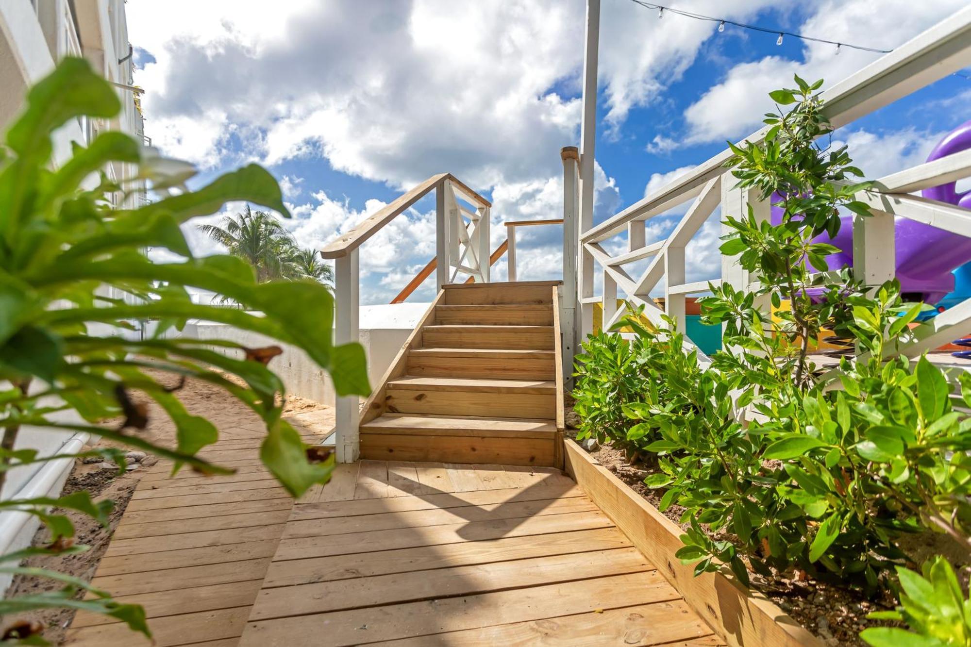 Maho Beach House - Petite Studio - Beach Access Exteriér fotografie